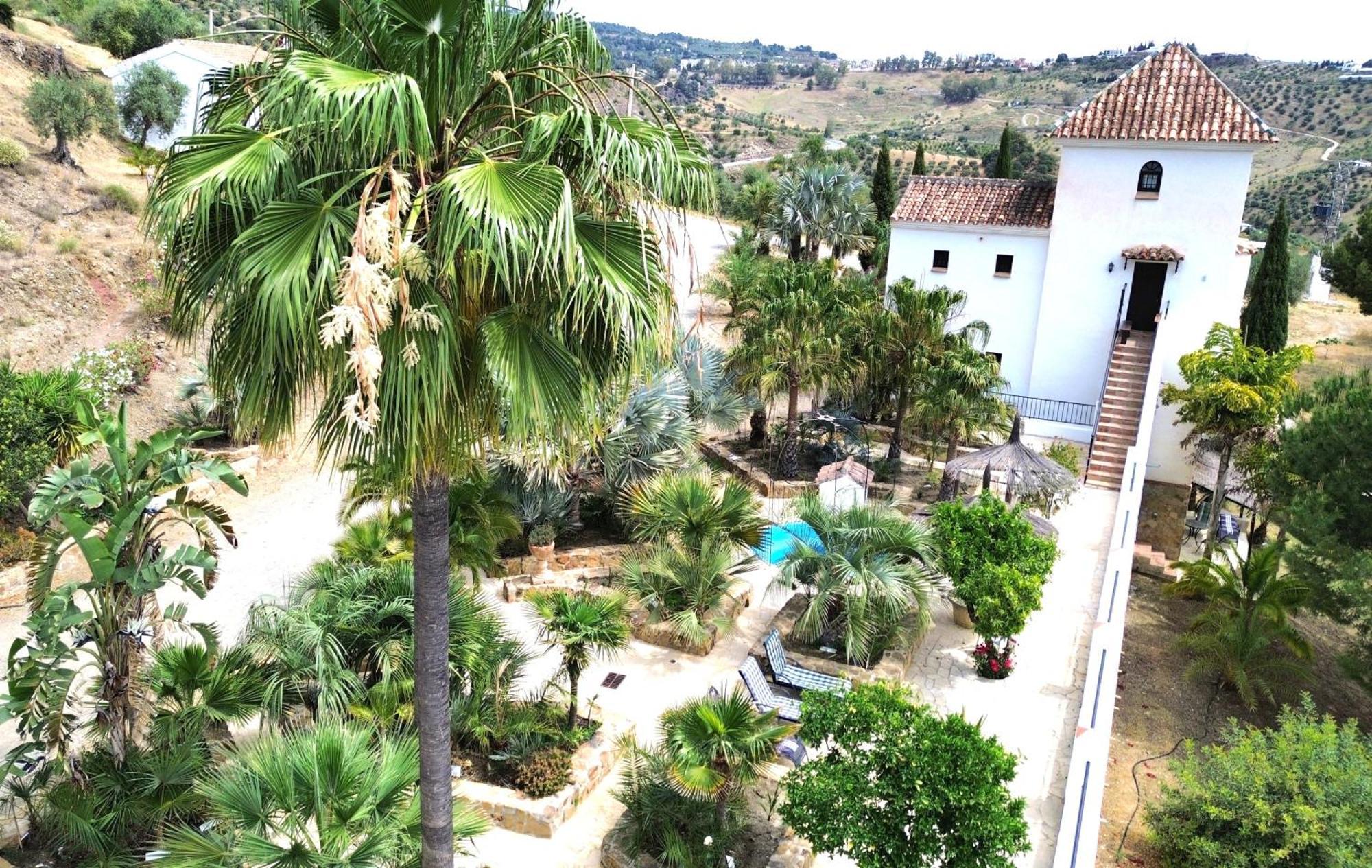 Castle Tower Ground Floor Apartment In Rural Holiday Park 'Cezanne' Толокос Экстерьер фото